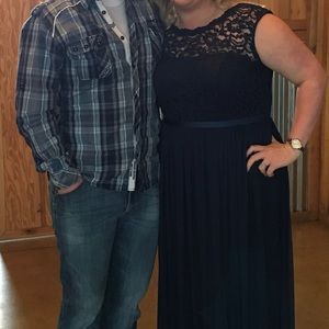 David’s Bridal Marine Bridesmaid/Formal Dress, Size 18